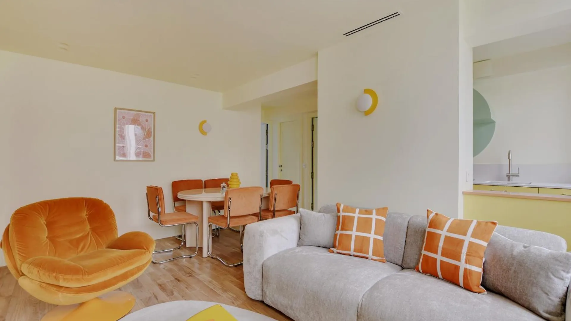 Paris Home Collection - Serviced Apartments Champs-Elysees - Rue De Ponthieu