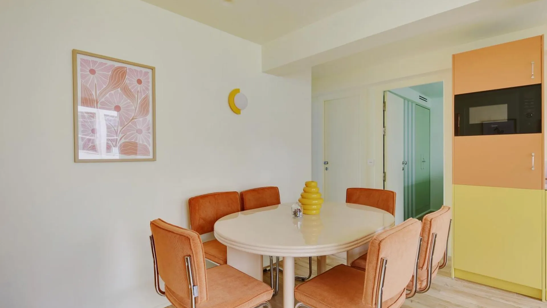 Paris Home Collection - Serviced Apartments Champs-Elysees - Rue De Ponthieu