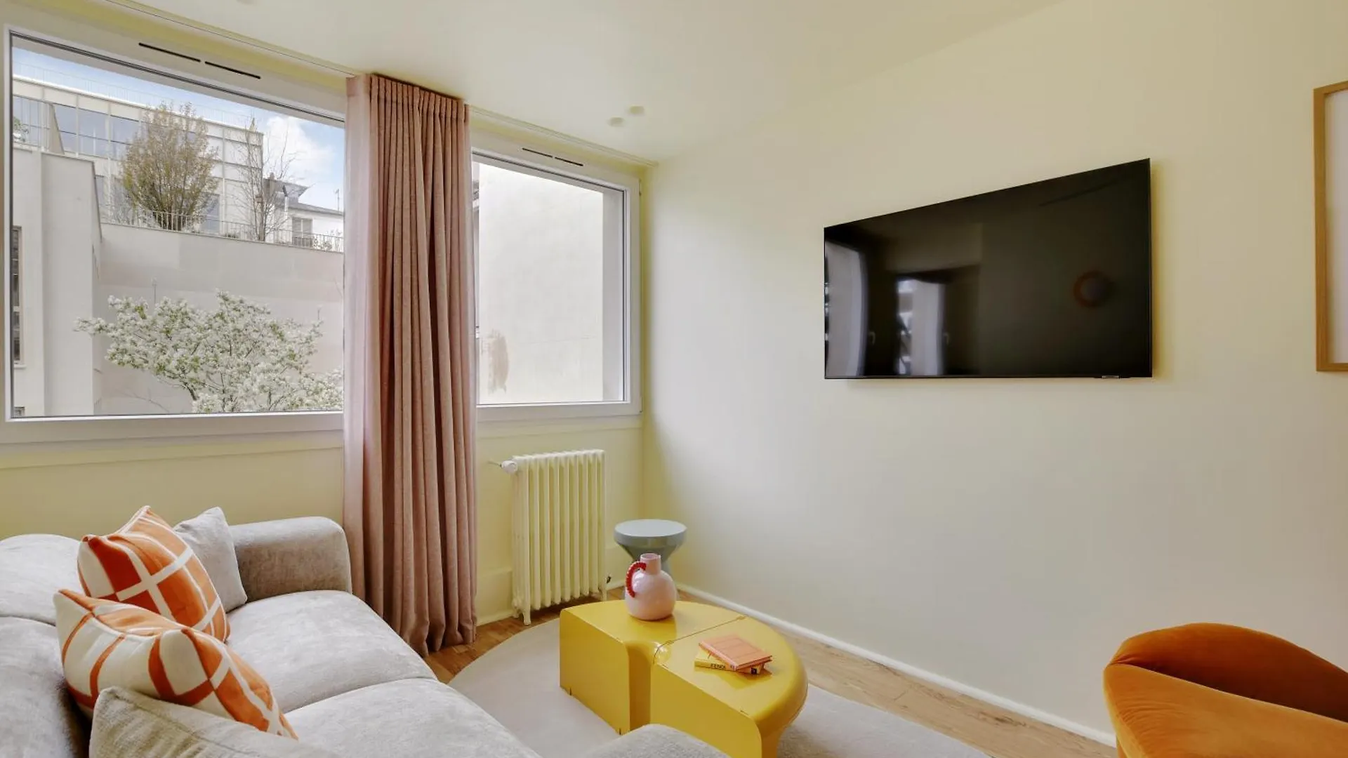Paris Home Collection - Serviced Apartments Champs-Elysees - Rue De Ponthieu 0*,