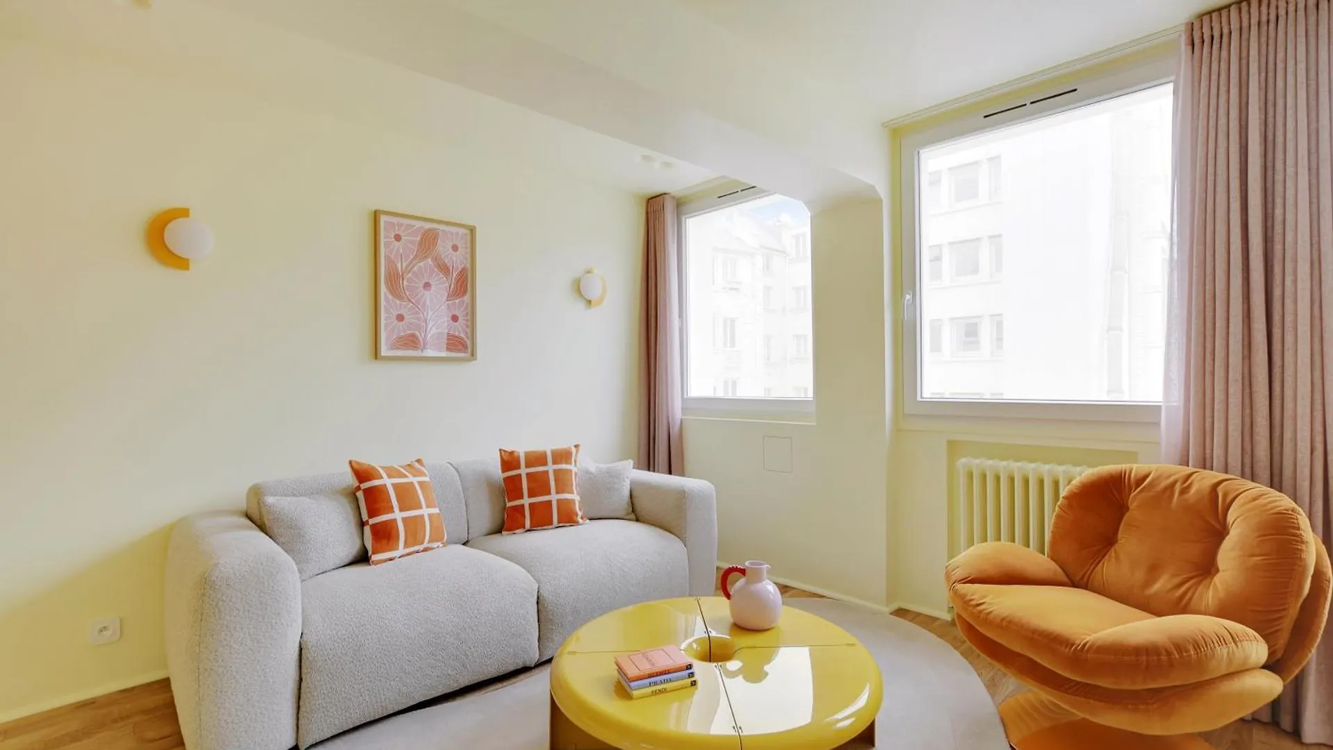 Paris Home Collection - Serviced Apartments Champs-Elysees - Rue De Ponthieu