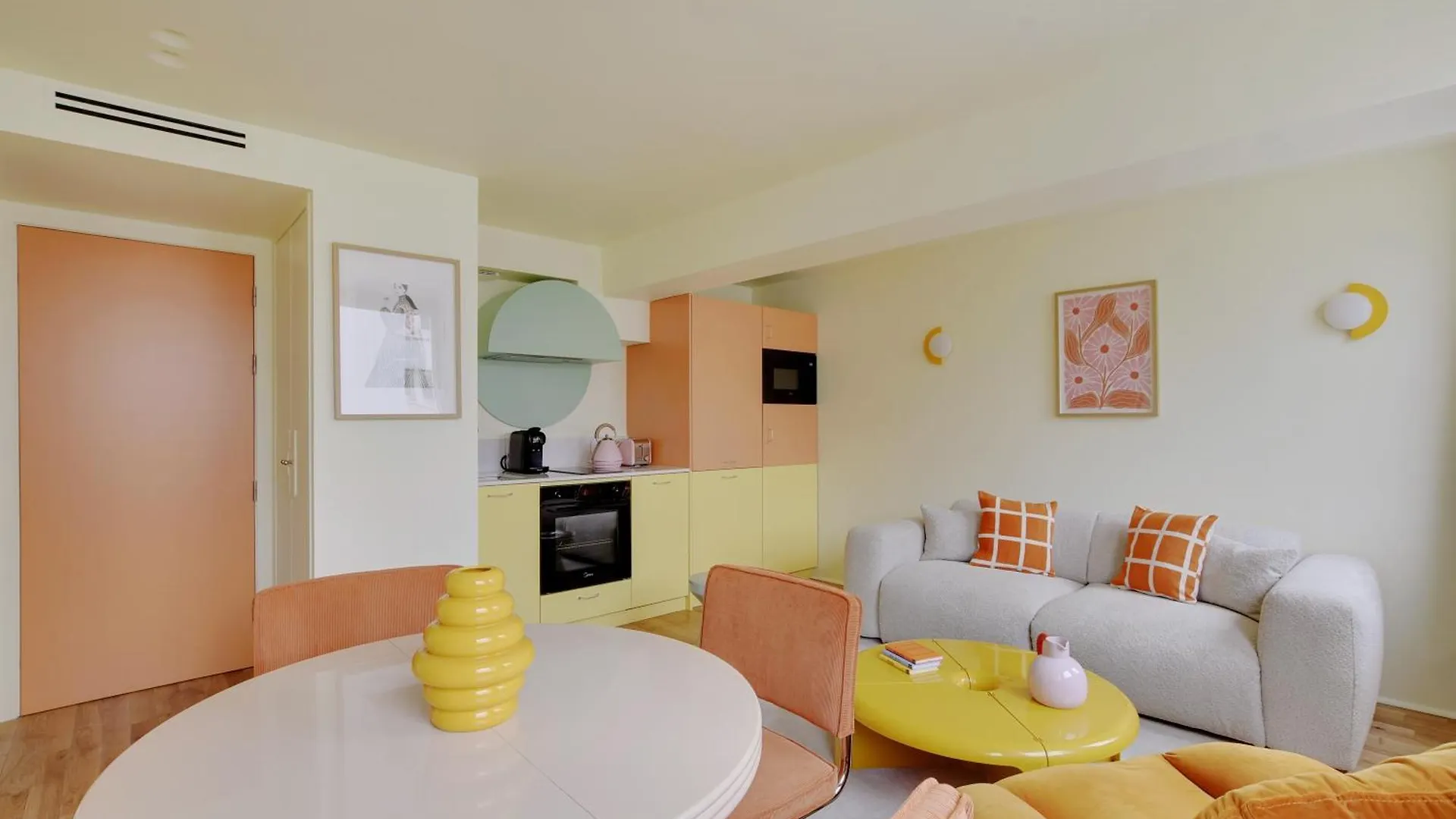 Paris Home Collection - Serviced Apartments Champs-Elysees - Rue De Ponthieu