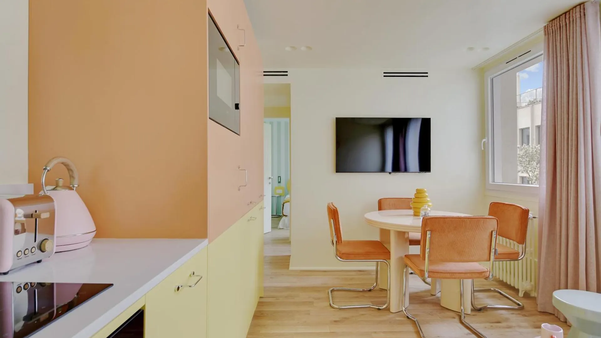 Paris Home Collection - Serviced Apartments Champs-Elysees - Rue De Ponthieu France