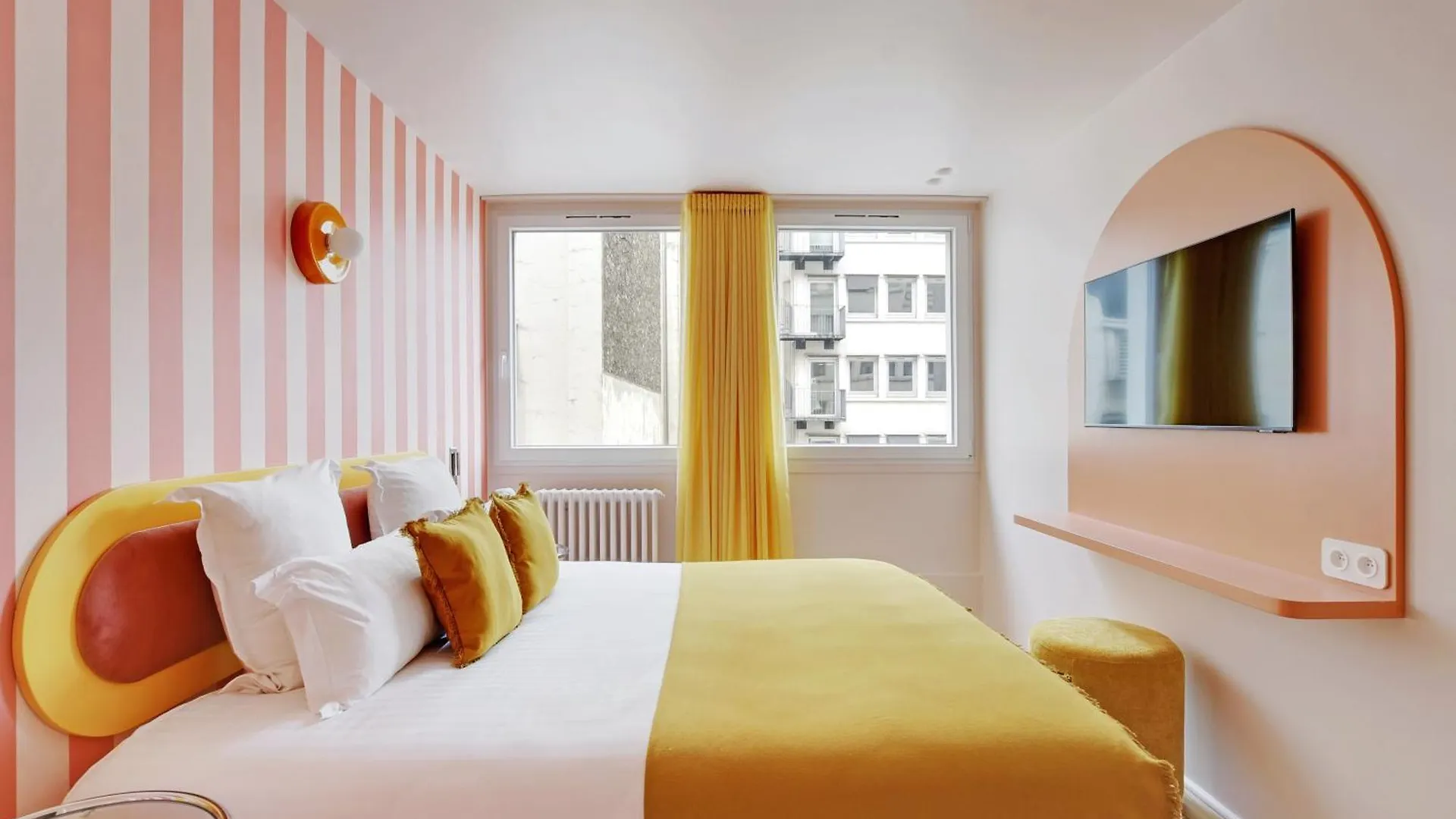 Paris Home Collection - Serviced Apartments Champs-Elysees - Rue De Ponthieu France