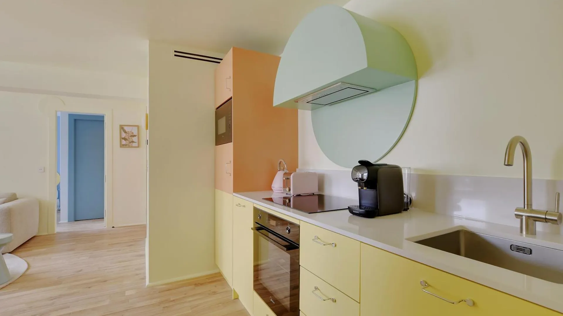 Paris Home Collection - Serviced Apartments Champs-Elysees - Rue De Ponthieu France