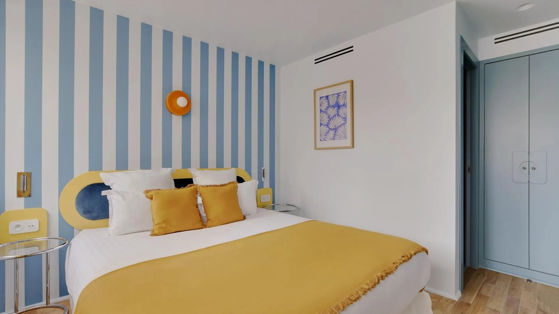 Paris Home Collection - Serviced Apartments Champs-Elysees - Rue De Ponthieu
