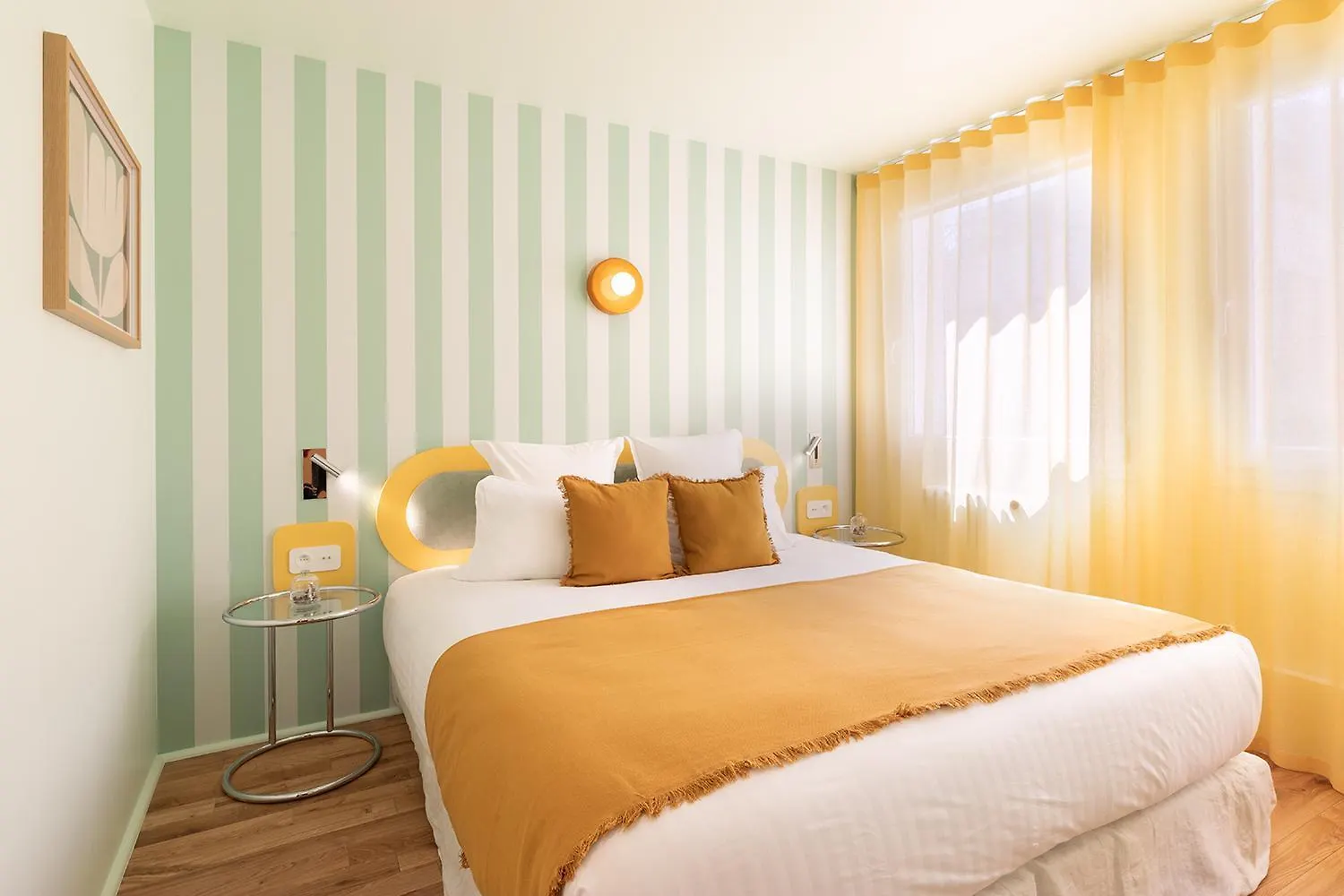 Paris Home Collection - Serviced Apartments Champs-Elysees - Rue De Ponthieu