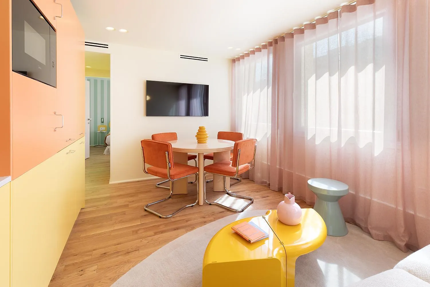 Paris Home Collection - Serviced Apartments Champs-Elysees - Rue De Ponthieu