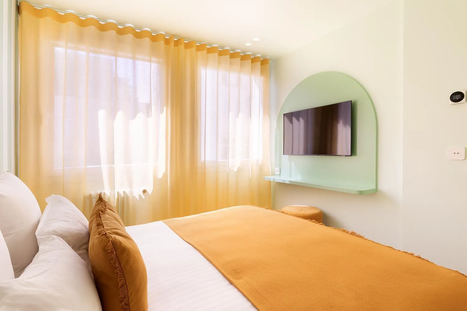 Paris Home Collection - Serviced Apartments Champs-Elysees - Rue De Ponthieu