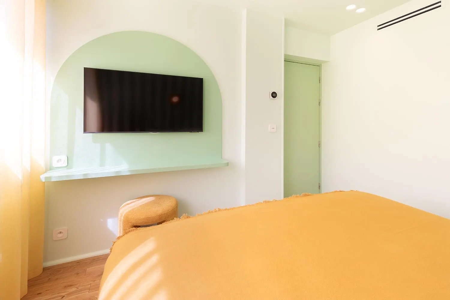 Paris Home Collection - Serviced Apartments Champs-Elysees - Rue De Ponthieu