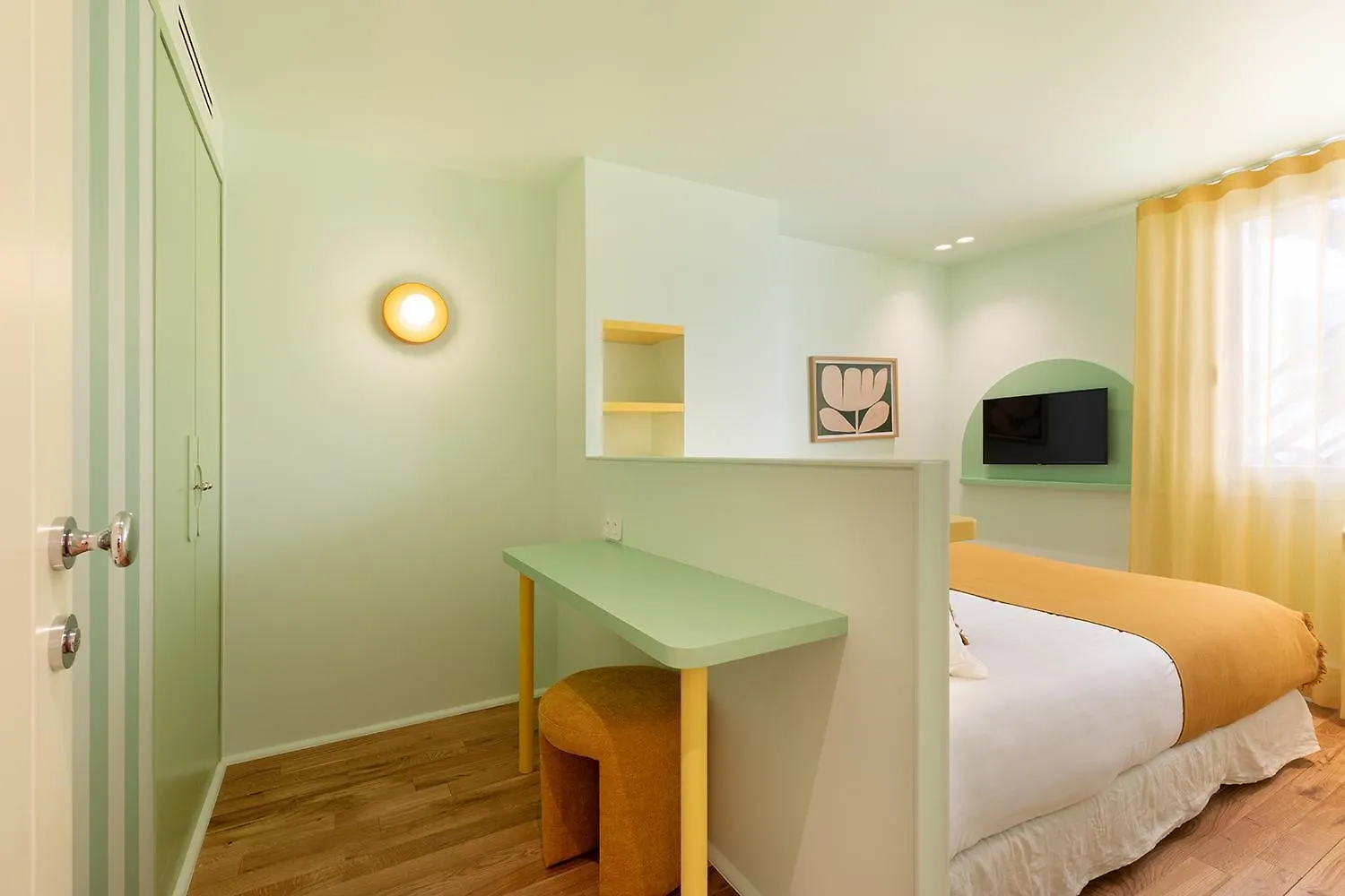 Paris Home Collection - Serviced Apartments Champs-Elysees - Rue De Ponthieu