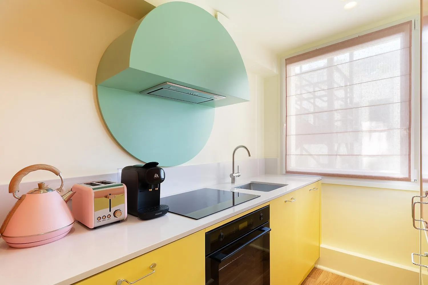 Paris Home Collection - Serviced Apartments Champs-Elysees - Rue De Ponthieu France
