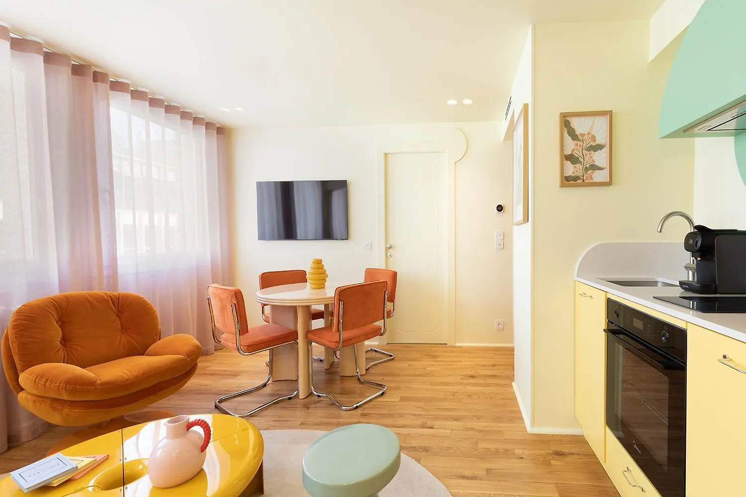 Paris Home Collection - Serviced Apartments Champs-Elysees - Rue De Ponthieu