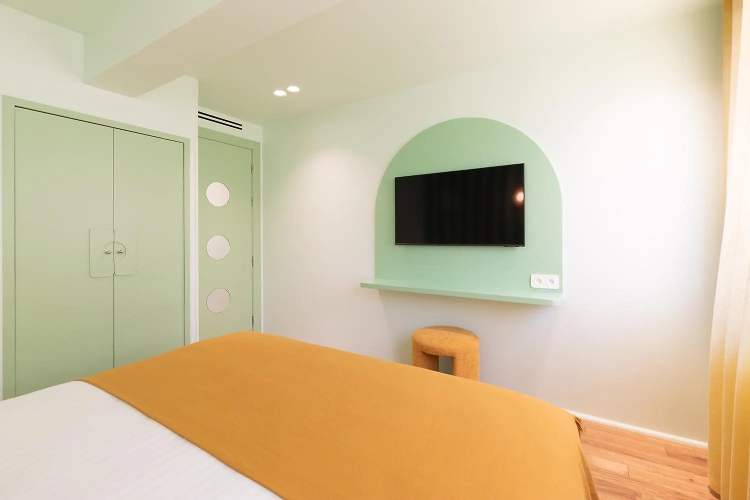 Paris Home Collection - Serviced Apartments Champs-Elysees - Rue De Ponthieu