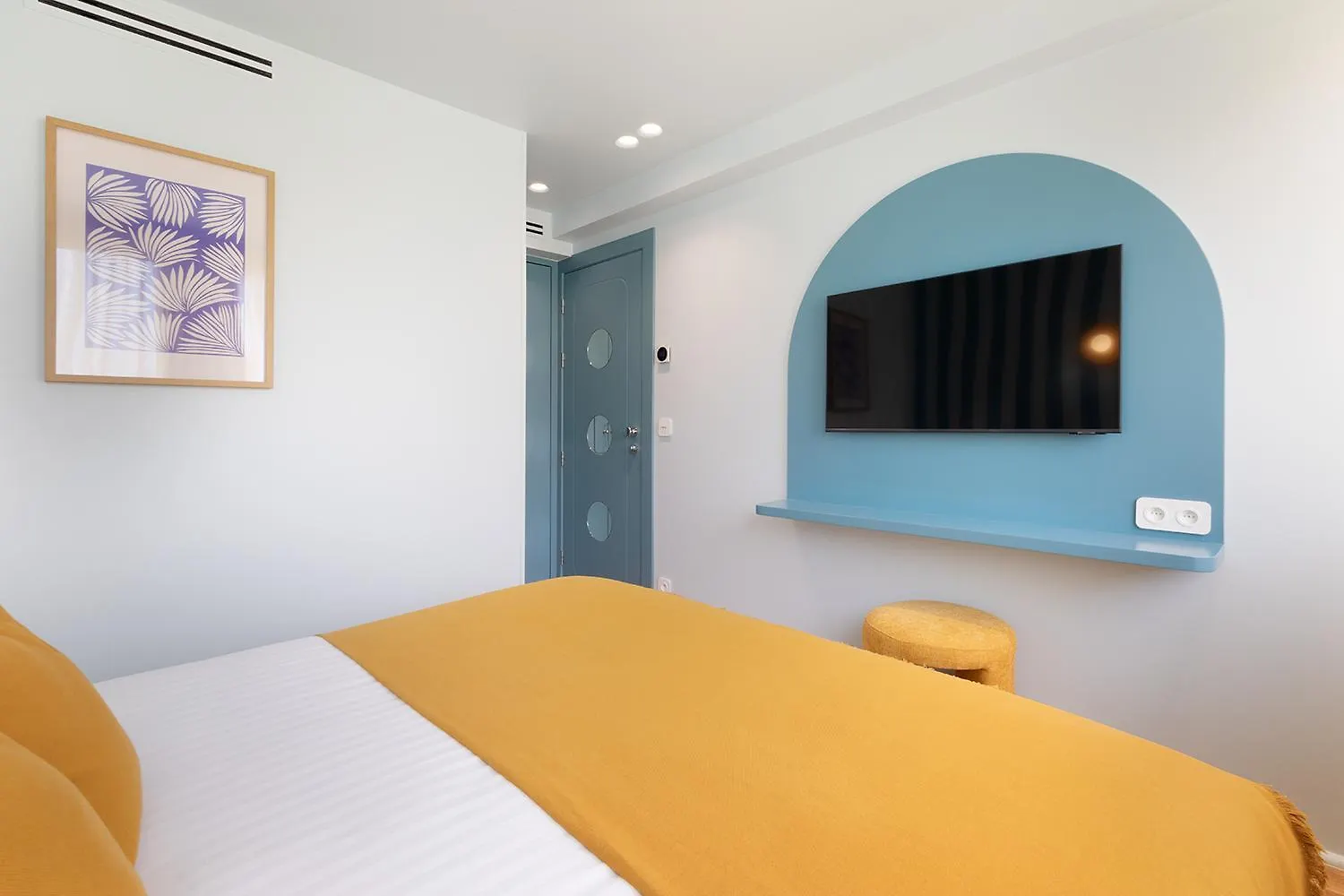 Paris Home Collection - Serviced Apartments Champs-Elysees - Rue De Ponthieu France