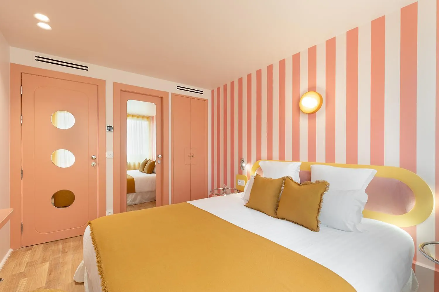 Paris Home Collection - Serviced Apartments Champs-Elysees - Rue De Ponthieu