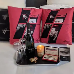 Residences Harcourt - Ile Saint Louis - Parigi