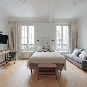 Appartement Quartier Champs Elysees 2 Free Netflix, Paris