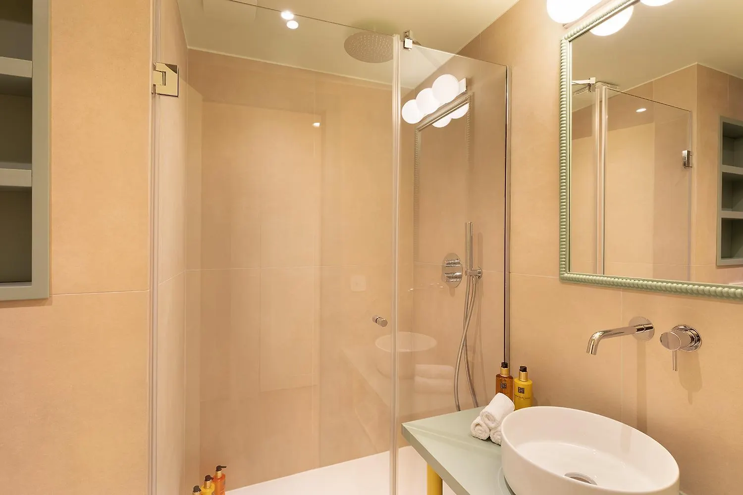 Paris Home Collection - Serviced Apartments Champs-Elysees - Rue De Ponthieu 0*,